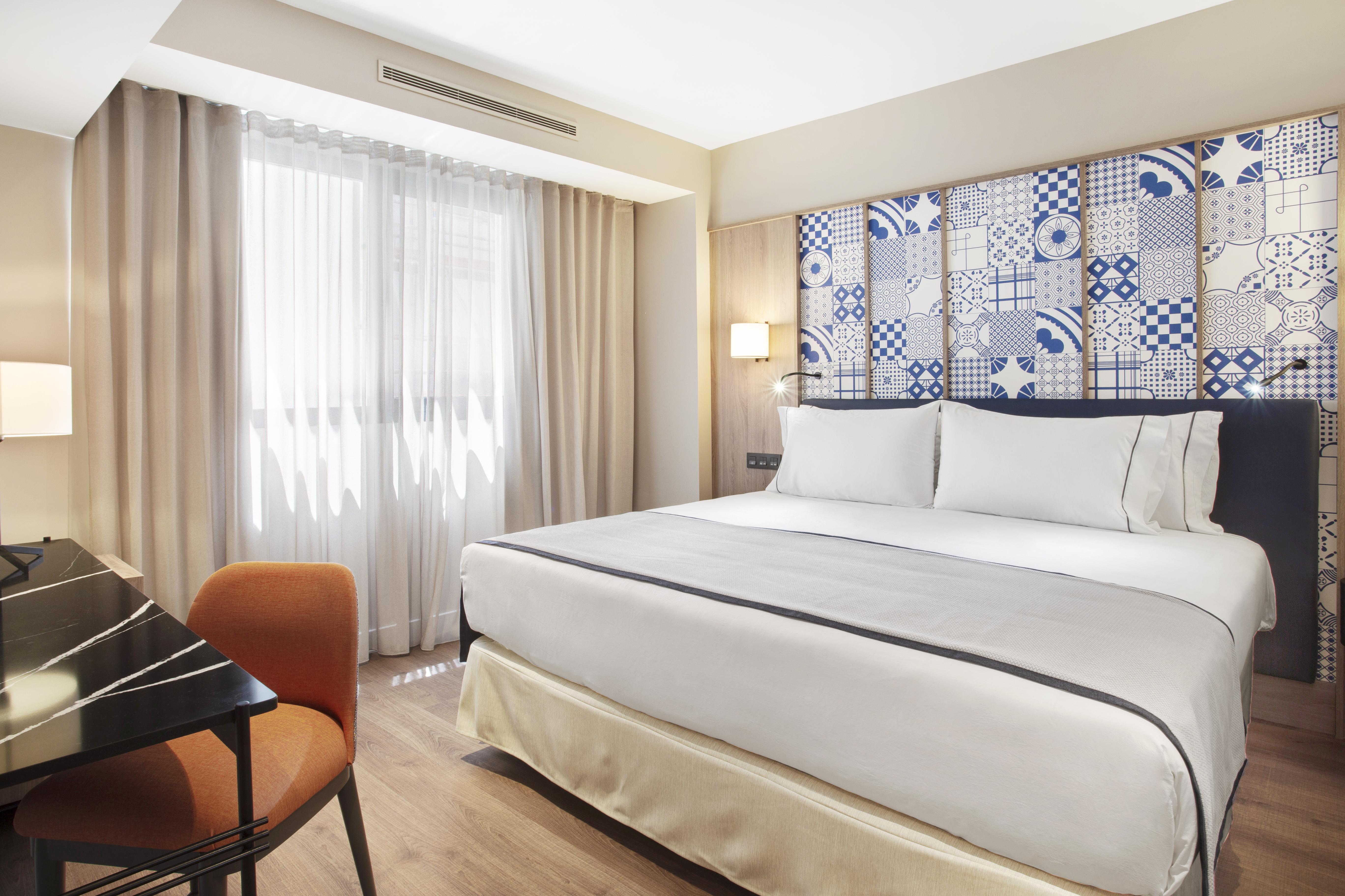 Eurostars Guadalquivir Hotel Seville Exterior photo